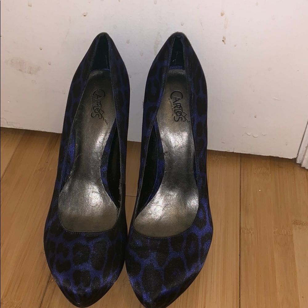 Carlos Santana blue and black high heel shoe